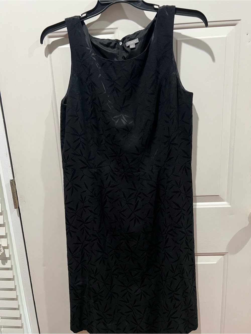 Ann Taylor Black Textured Sleeveless Midi Dress